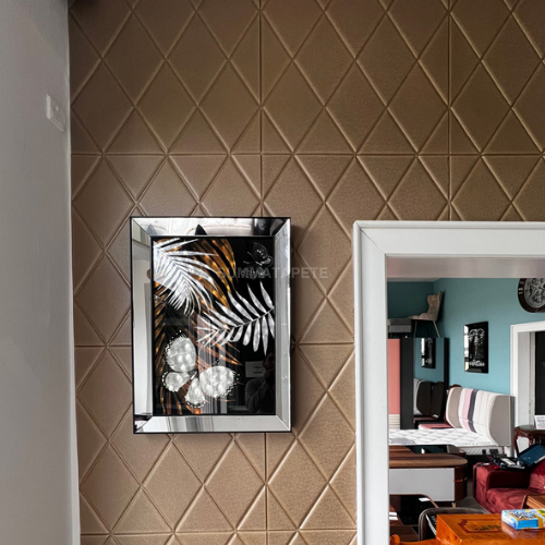3D tapete lux bronza u braon boji prikazana na zidu luksuznog salona nameštaja.