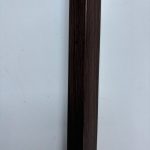 Završna (ugaona) lajsna za zidne letvice 25×25×2900mm – tamni orah (05136)